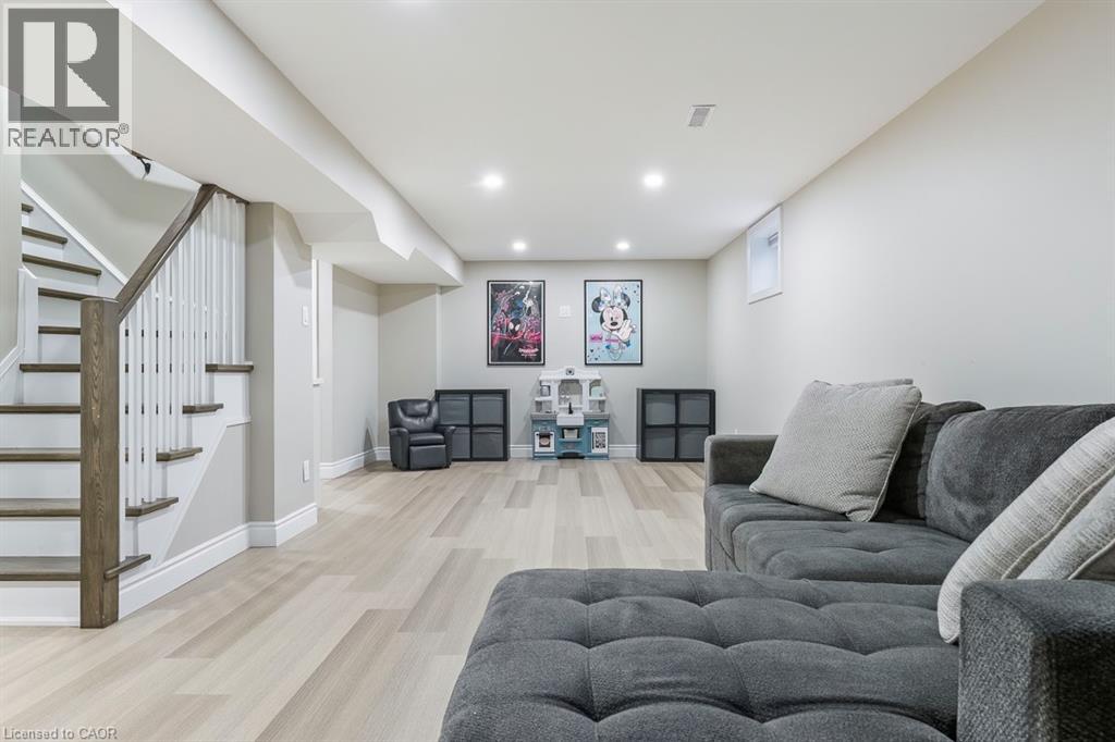 1 Parkway Place, Hamilton, Ontario  L9H 6K3 - Photo 34 - 40816665