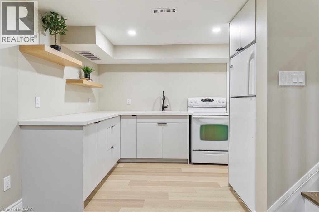 1 Parkway Place, Hamilton, Ontario  L9H 6K3 - Photo 37 - 40816665