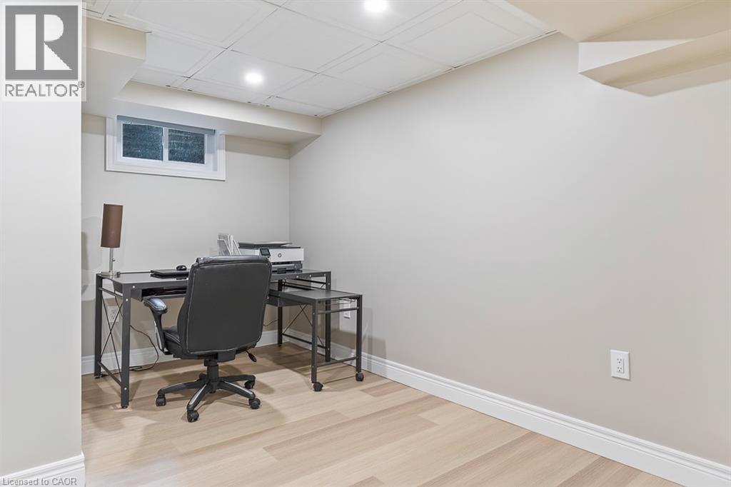 1 Parkway Place, Hamilton, Ontario  L9H 6K3 - Photo 39 - 40816665