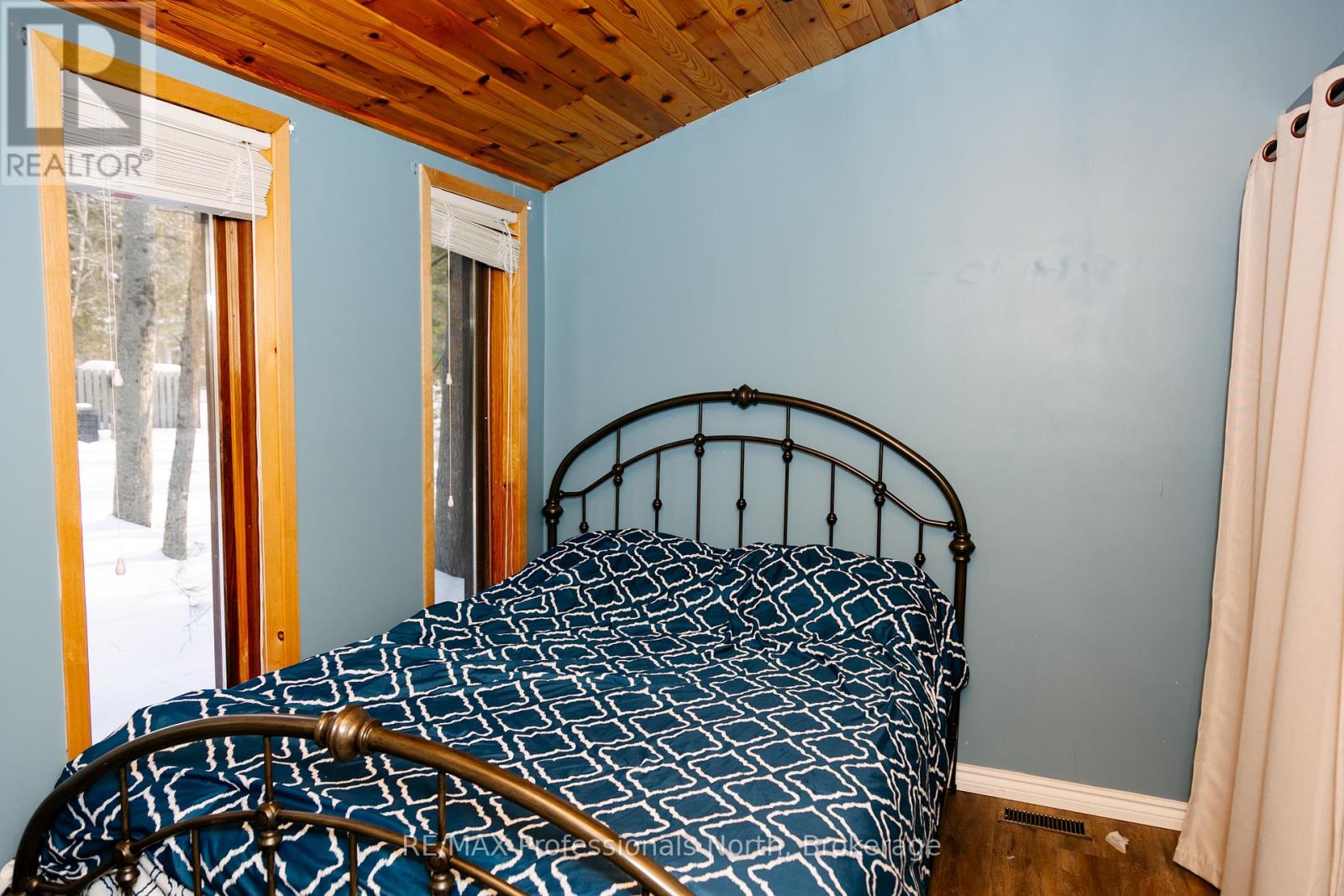 15111 Highway 35, Minden Hills, Ontario  K0M 2K0 - Photo 22 - X12960364