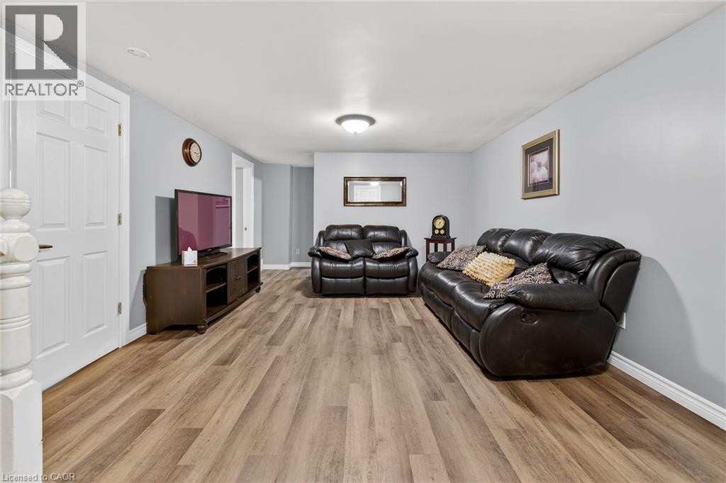 4569 Mitchell Avenue, Niagara Falls, Ontario  L2E 6R6 - Photo 25 - 40817789