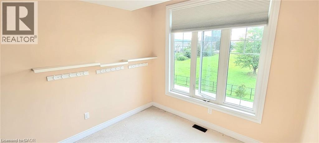 302 Hunter Road, Grimsby, Ontario  L3M 0H2 - Photo 36 - 40817648