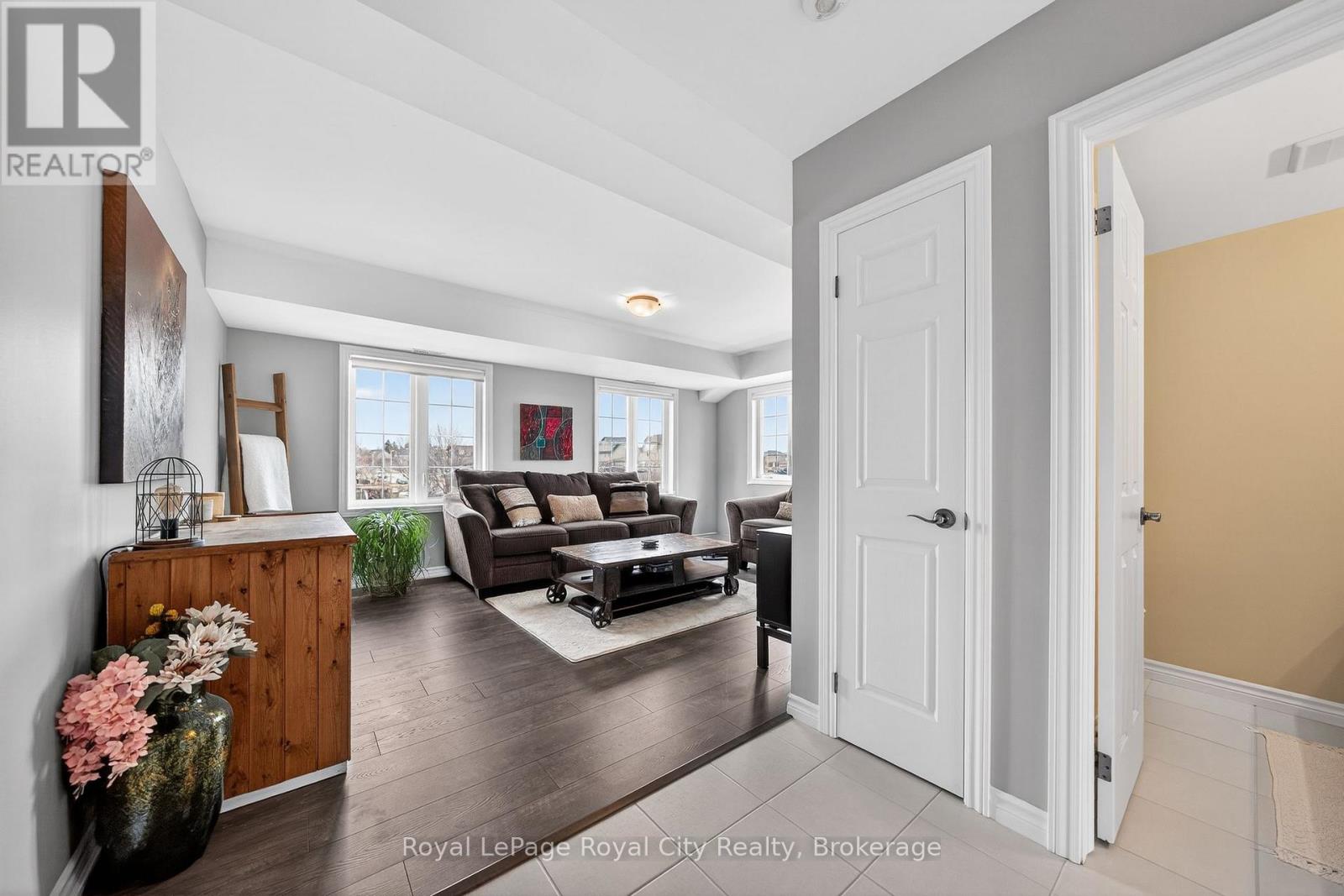 1b - 85 Mullin Drive, Guelph, Ontario  N1E 0R4 - Photo 2 - X12960884