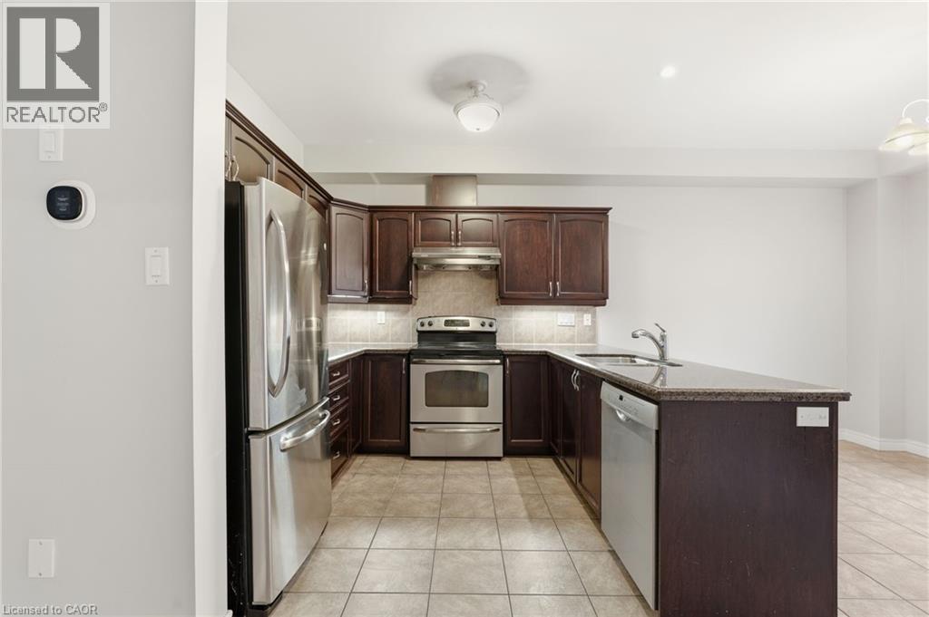 441 Stonehenge Drive Unit# 33, Ancaster, Ontario  L9K 0B1 - Photo 12 - 40817653