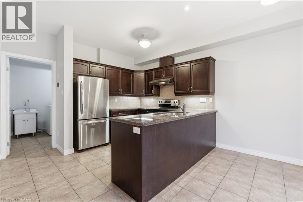 441 Stonehenge Drive Unit# 33, Ancaster, Ontario  L9K 0B1 - Photo 16 - 40817653