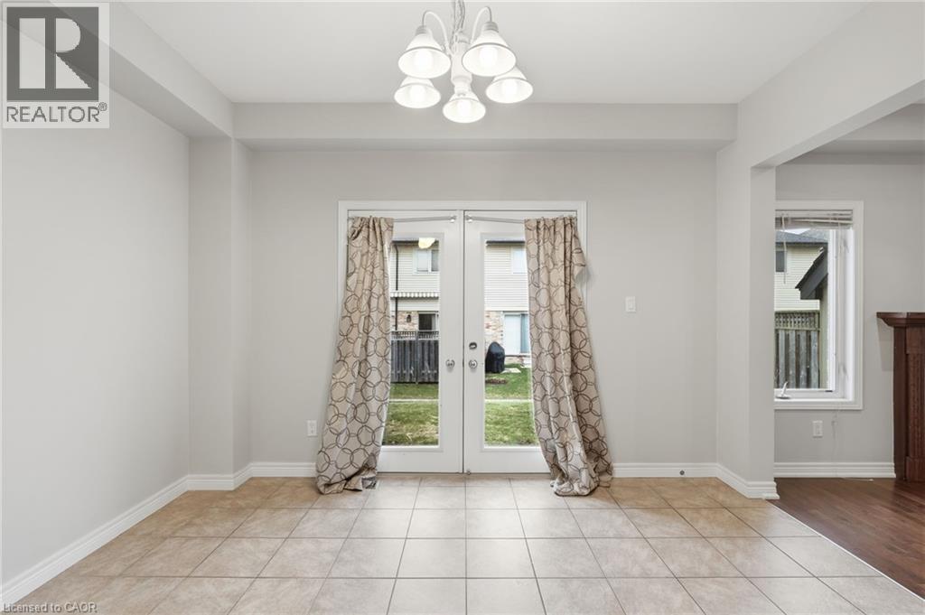 441 Stonehenge Drive Unit# 33, Ancaster, Ontario  L9K 0B1 - Photo 18 - 40817653