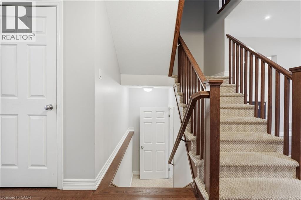 441 Stonehenge Drive Unit# 33, Ancaster, Ontario  L9K 0B1 - Photo 21 - 40817653