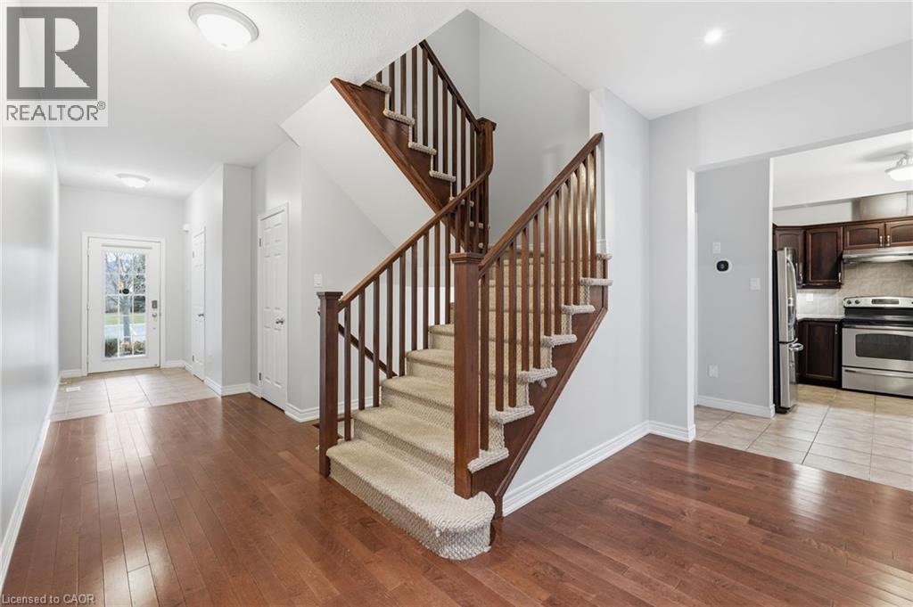 441 Stonehenge Drive Unit# 33, Ancaster, Ontario  L9K 0B1 - Photo 9 - 40817653