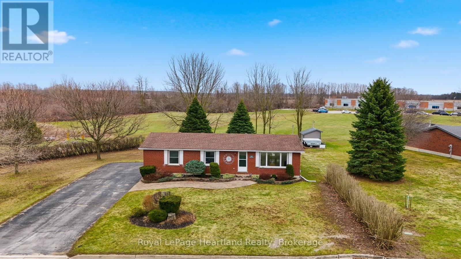 284 MANOR ROAD, North Huron, Ontario