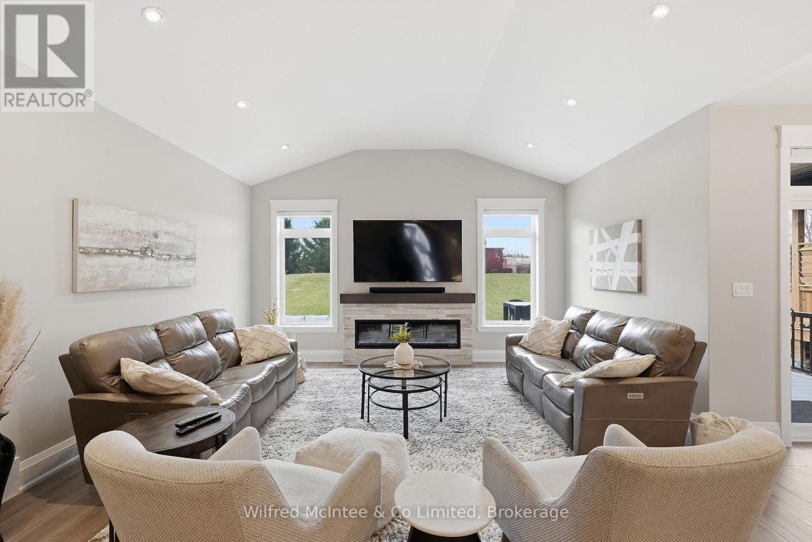 105 Fourth Street, Brockton, Ontario  N0G 2V0 - Photo 17 - X12961146