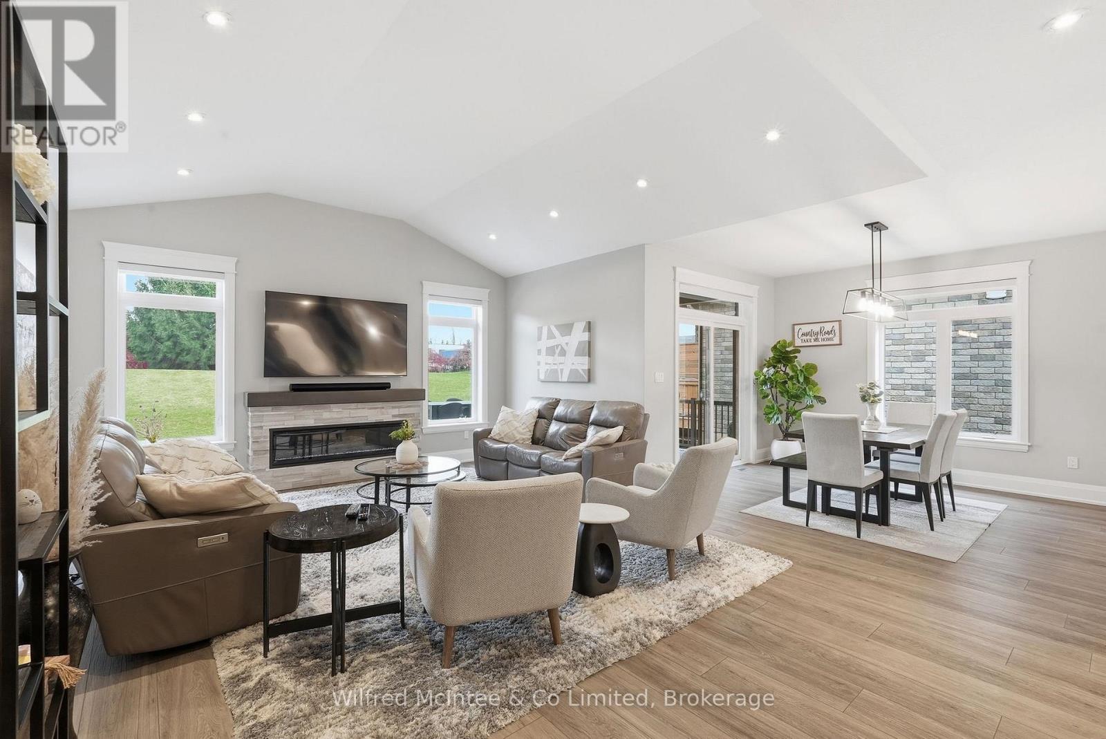 105 Fourth Street, Brockton, Ontario  N0G 2V0 - Photo 19 - X12961146