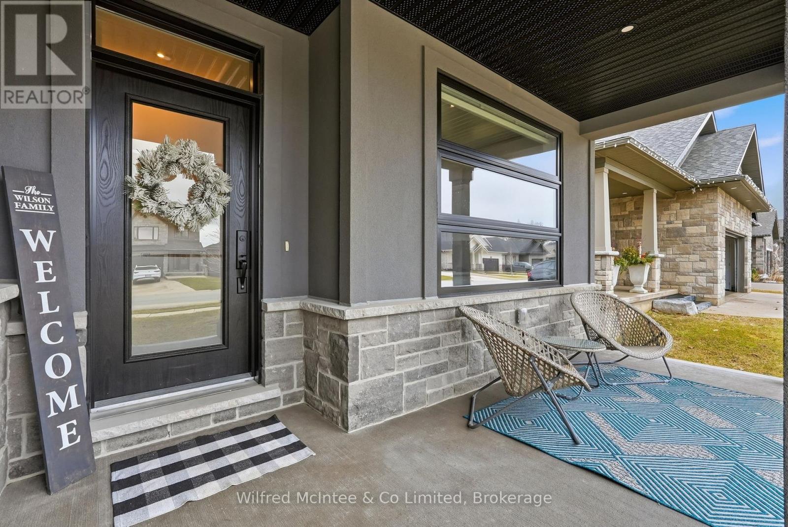 105 Fourth Street, Brockton, Ontario  N0G 2V0 - Photo 5 - X12961146