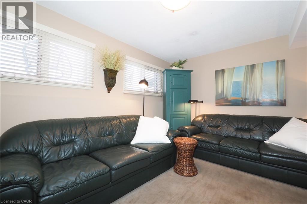 24 Primrose Path, Kitchener, Ontario  N2E 2R2 - Photo 28 - 40817477