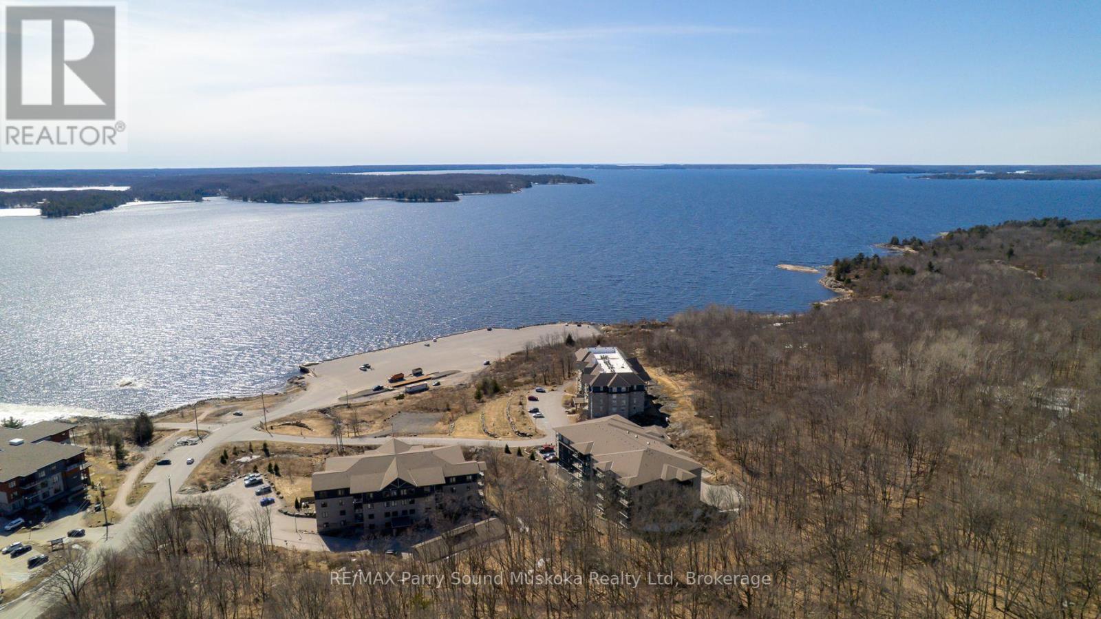 401 - 11b Salt Dock Road, Parry Sound, Ontario  P2A 3B6 - Photo 2 - X12961902