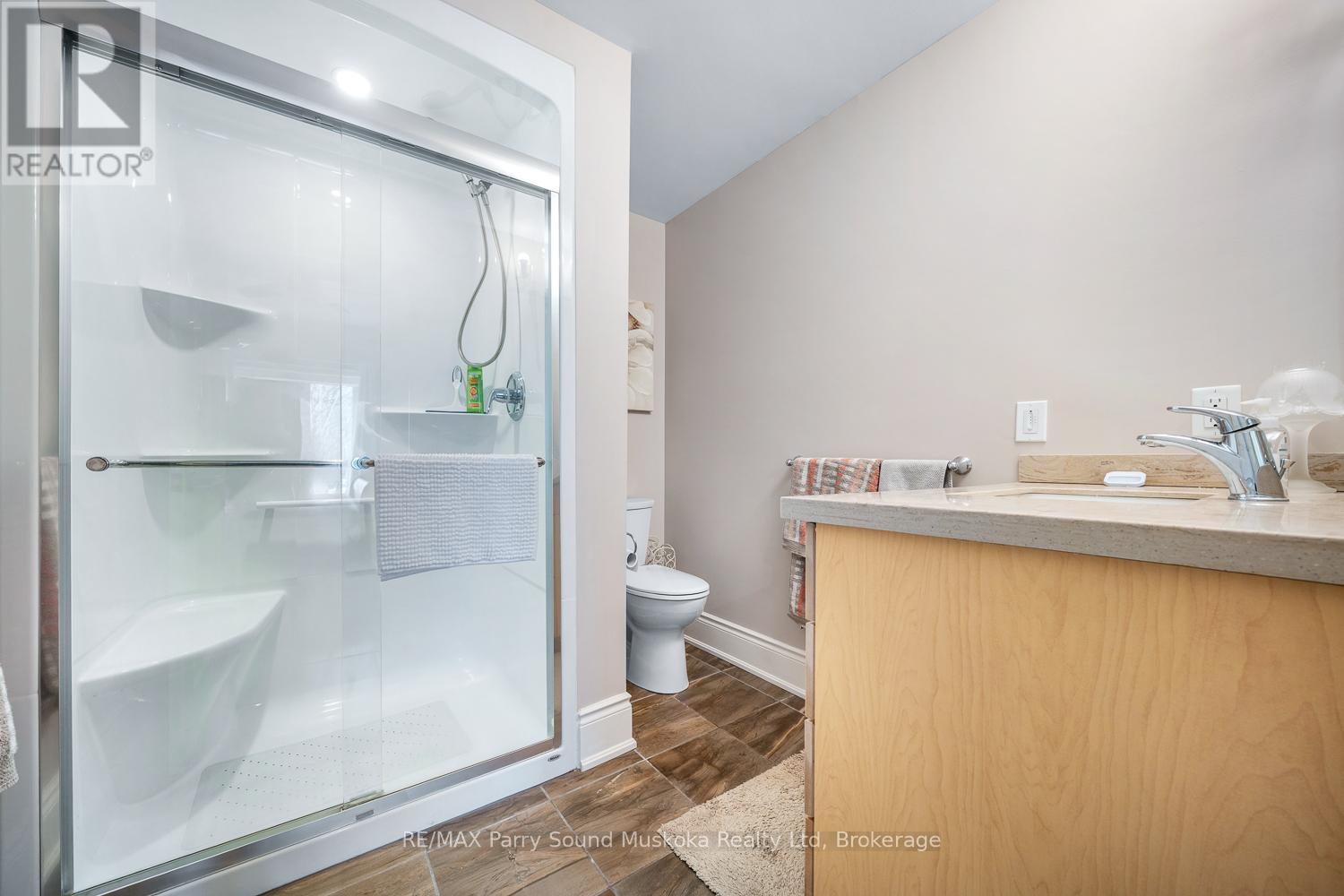 401 - 11b Salt Dock Road, Parry Sound, Ontario  P2A 3B6 - Photo 23 - X12961902