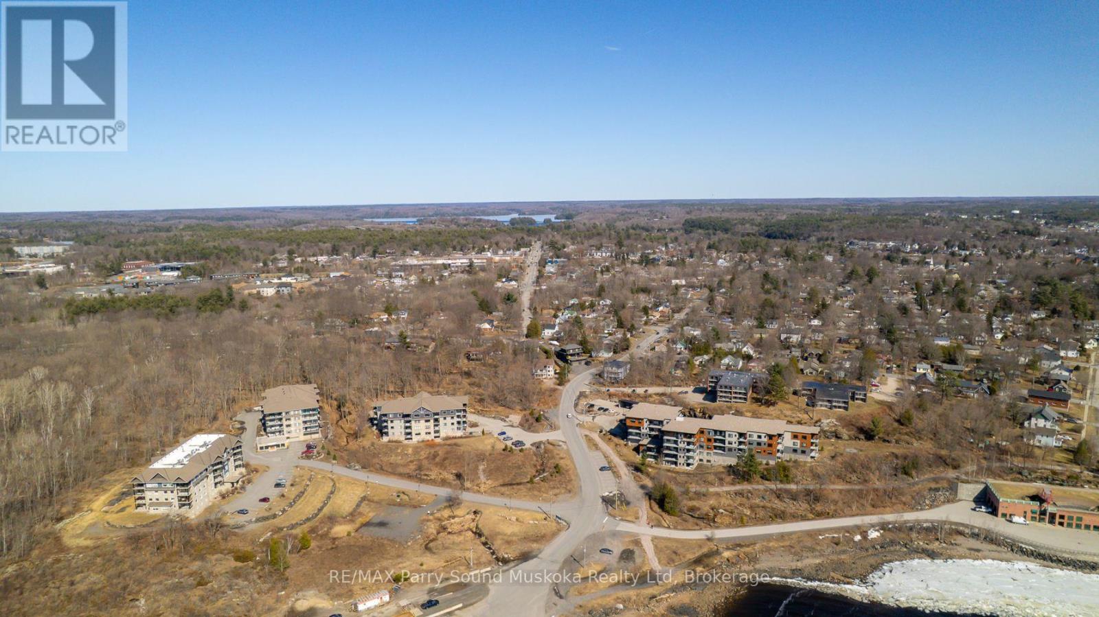 401 - 11b Salt Dock Road, Parry Sound, Ontario  P2A 3B6 - Photo 38 - X12961902