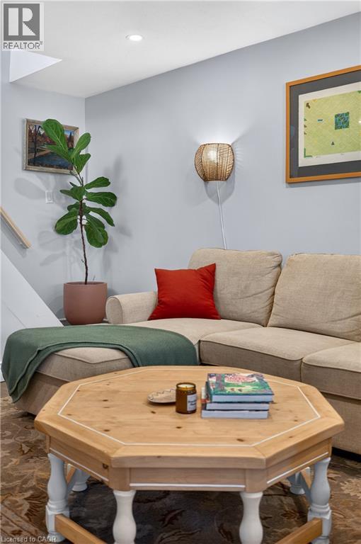 262 Britannia Avenue, Hamilton, Ontario  L8H 1X8 - Photo 9 - 40818061