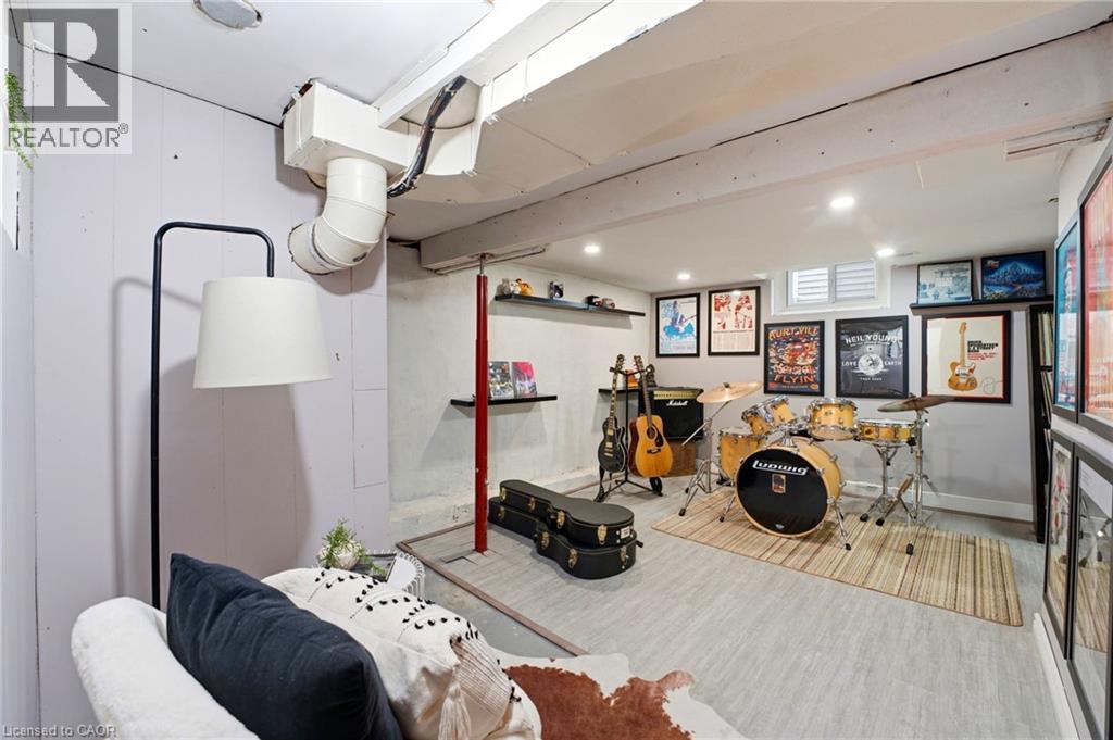 547 Cochrane Road, Hamilton, Ontario  L8K 3H4 - Photo 16 - 40818030