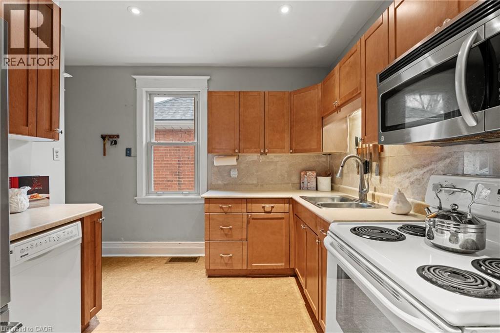 26 N Garside Avenue N, Hamilton, Ontario  L8H 4W2 - Photo 15 - 40818109