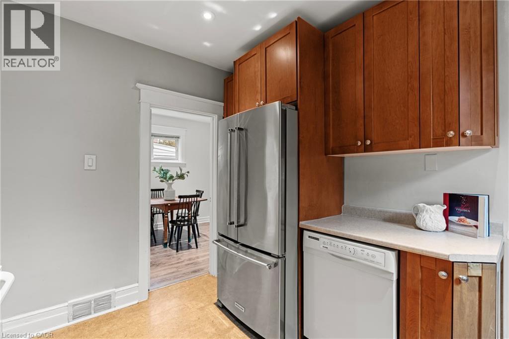 26 N Garside Avenue N, Hamilton, Ontario  L8H 4W2 - Photo 16 - 40818109