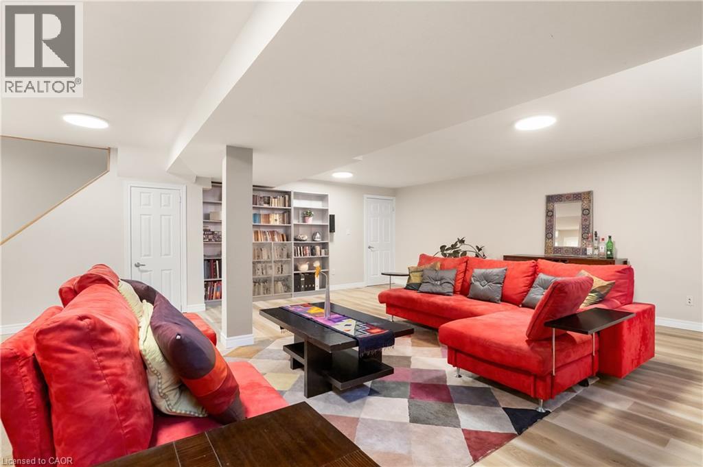 534 Birchleaf Walk, Waterloo, Ontario  N2T 2W5 - Photo 38 - 40816162