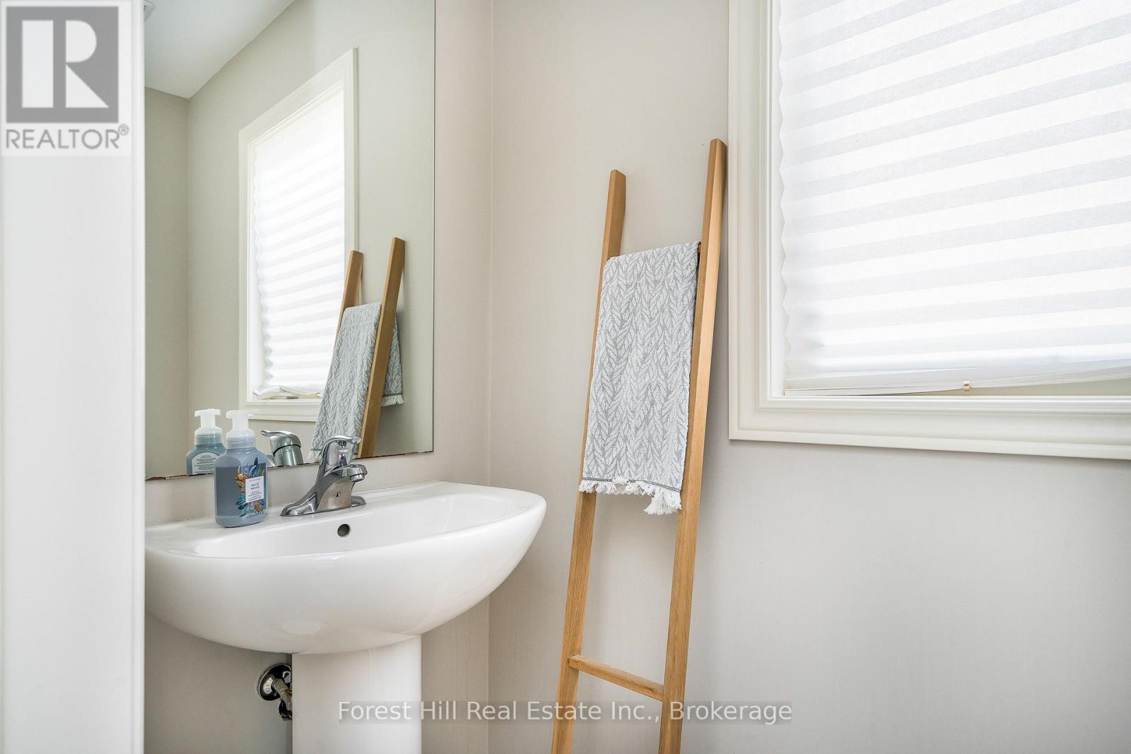 222 Springfield Crescent, Clearview, Ontario  L0M 1S0 - Photo 29 - S12963156