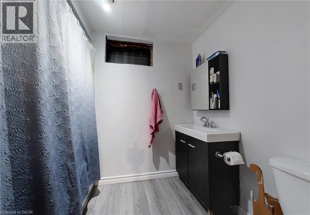 135 Vintage Crescent, Kitchener, Ontario  N2P 1L1 - Photo 41 - 40818140