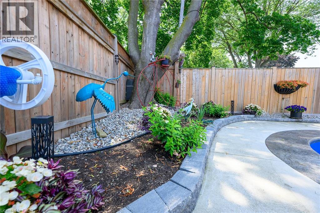 8 Bendamere Drive, Grimsby, Ontario  L3M 2N3 - Photo 32 - 40803302