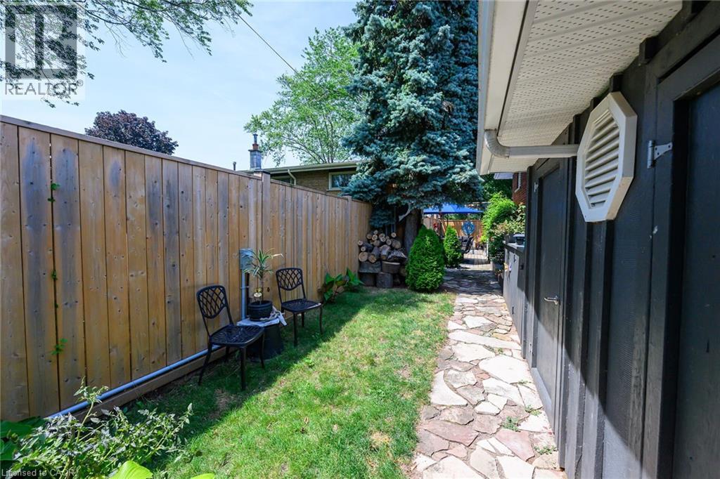 8 Bendamere Drive, Grimsby, Ontario  L3M 2N3 - Photo 37 - 40803302