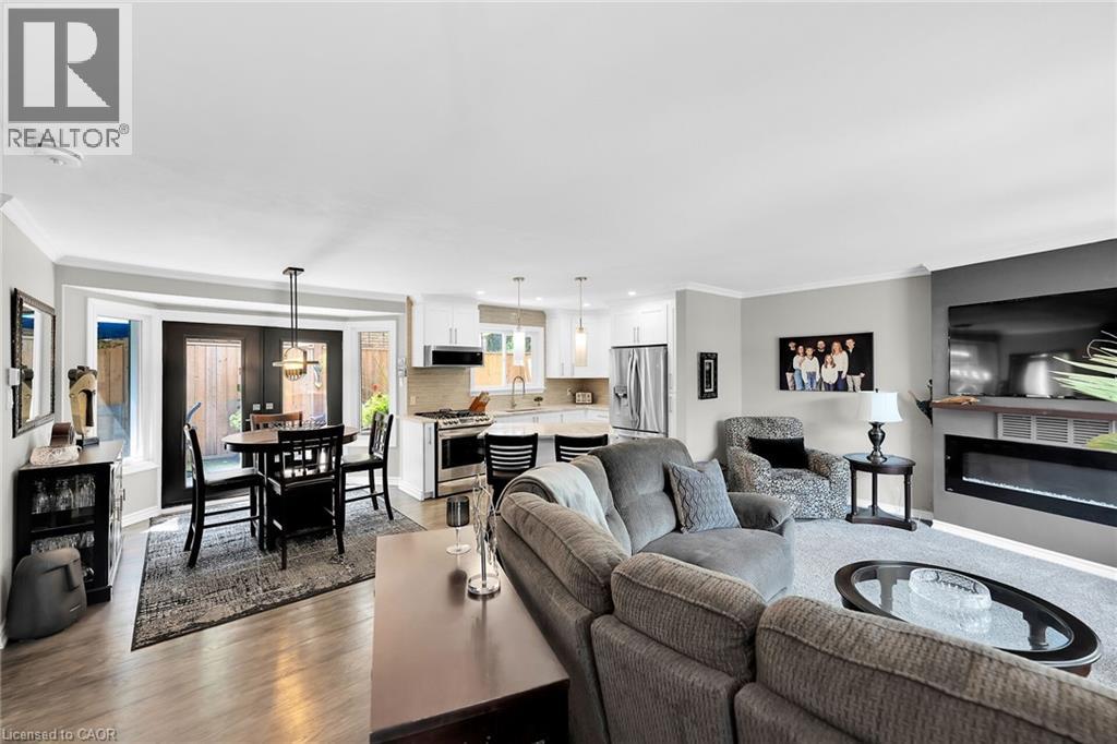 8 Bendamere Drive, Grimsby, Ontario  L3M 2N3 - Photo 6 - 40803302