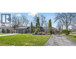 8 BENDAMERE Drive, Grimsby, Ontario