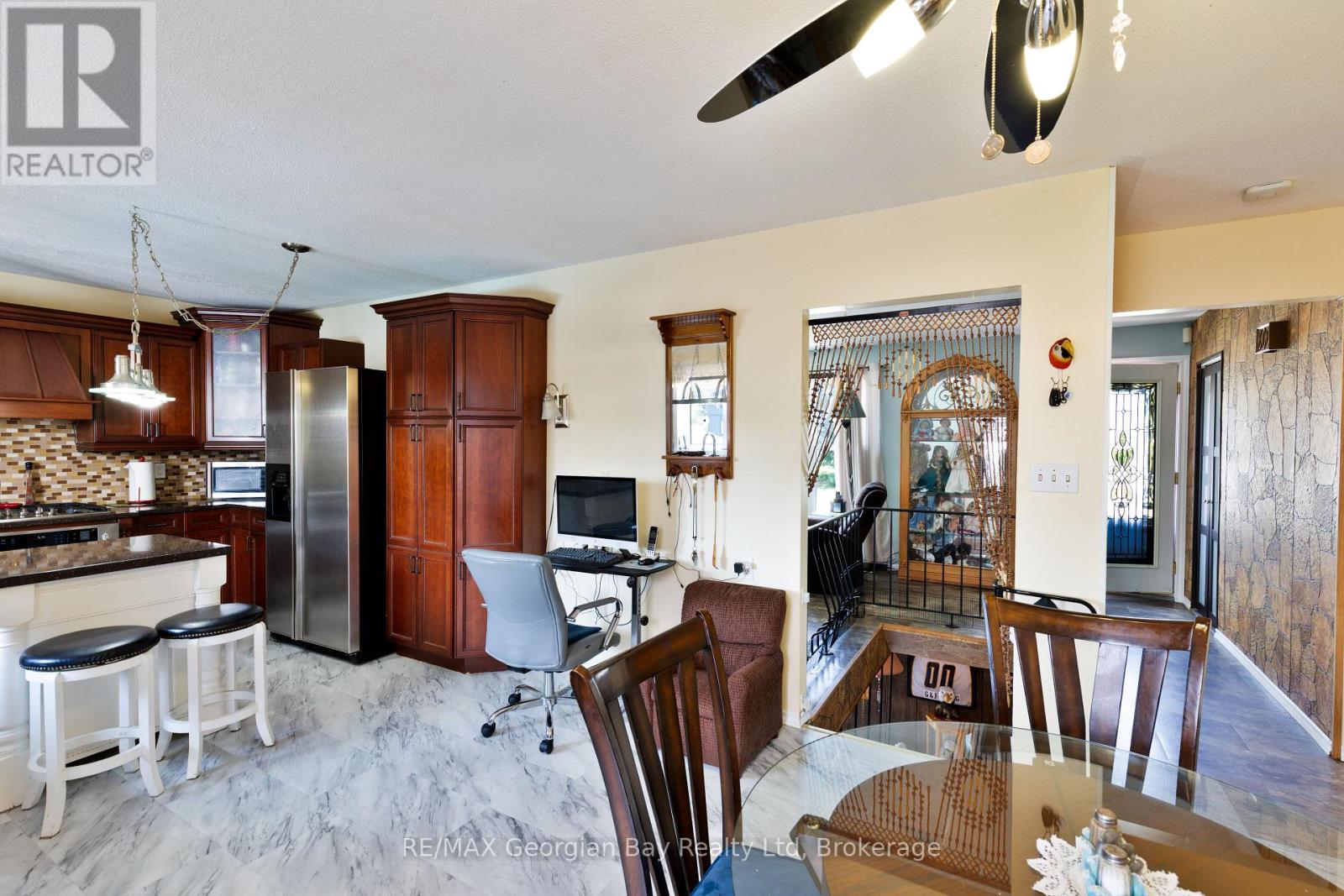 739 Simcoe Avenue, Tay, Ontario  L0K 1R0 - Photo 16 - S12964370