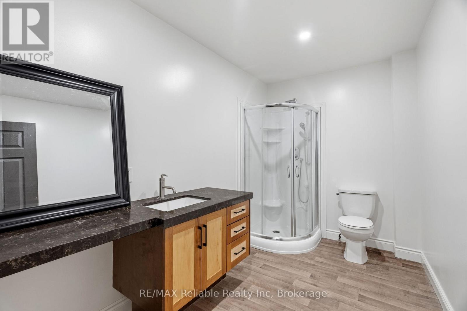 271 Main Street, Central Huron, Ontario  N0M 2H0 - Photo 24 - X12964392