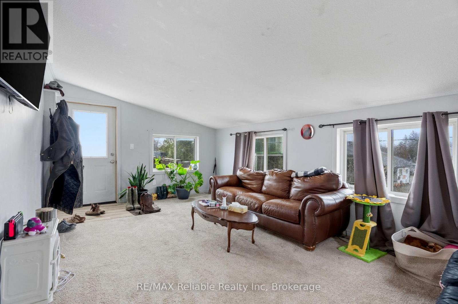 271 Main Street, Central Huron, Ontario  N0M 2H0 - Photo 25 - X12964392