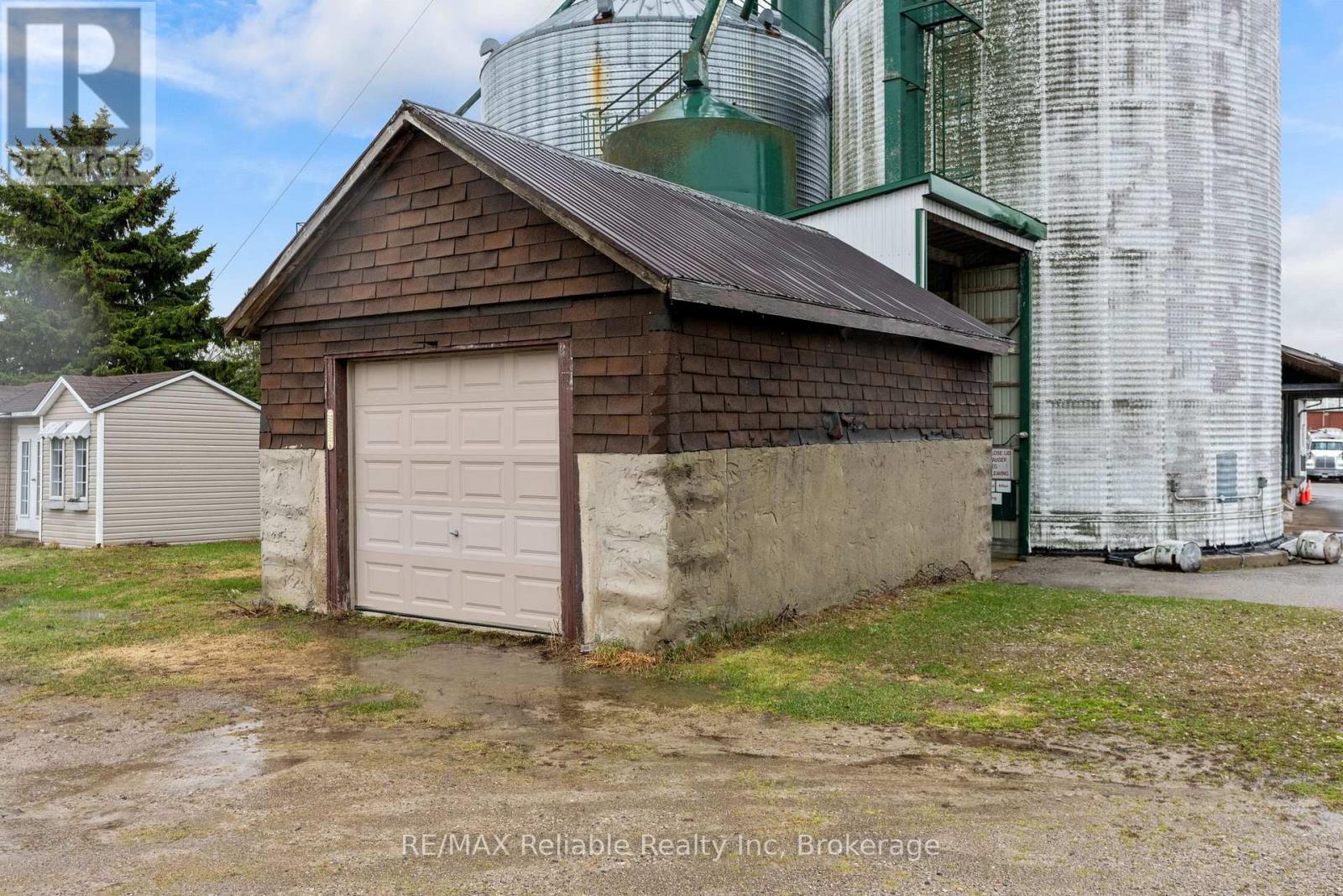 271 Main Street, Central Huron, Ontario  N0M 2H0 - Photo 33 - X12964392