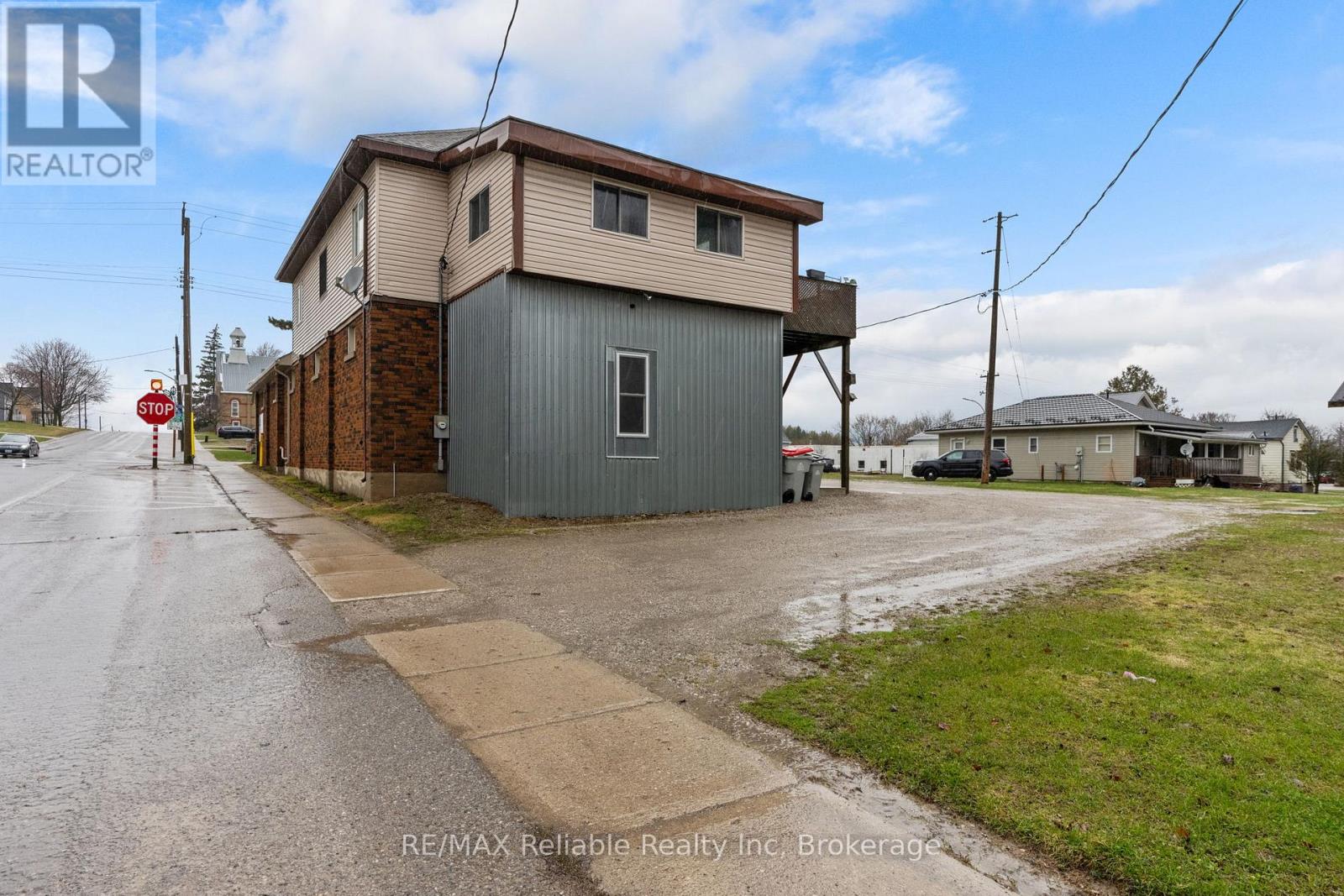 271 Main Street, Central Huron, Ontario  N0M 2H0 - Photo 34 - X12964392