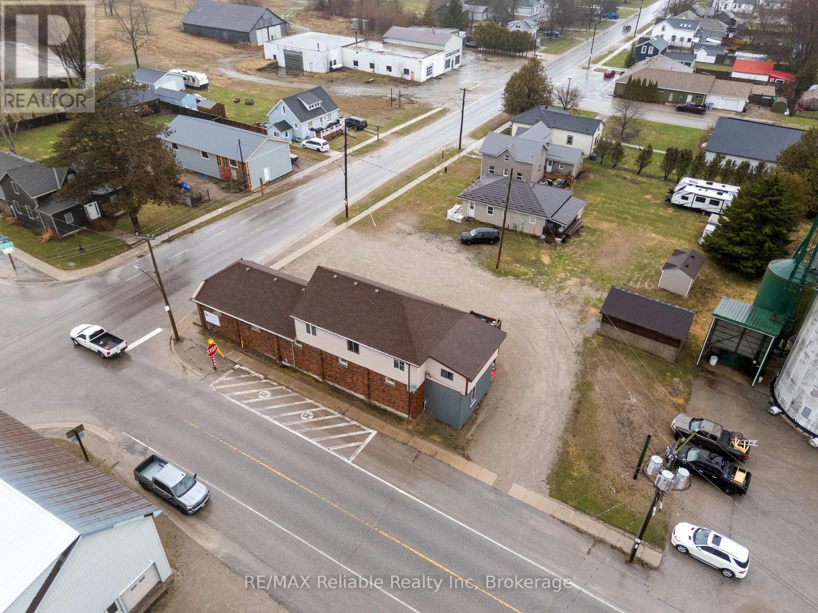 271 Main Street, Central Huron, Ontario  N0M 2H0 - Photo 39 - X12964392