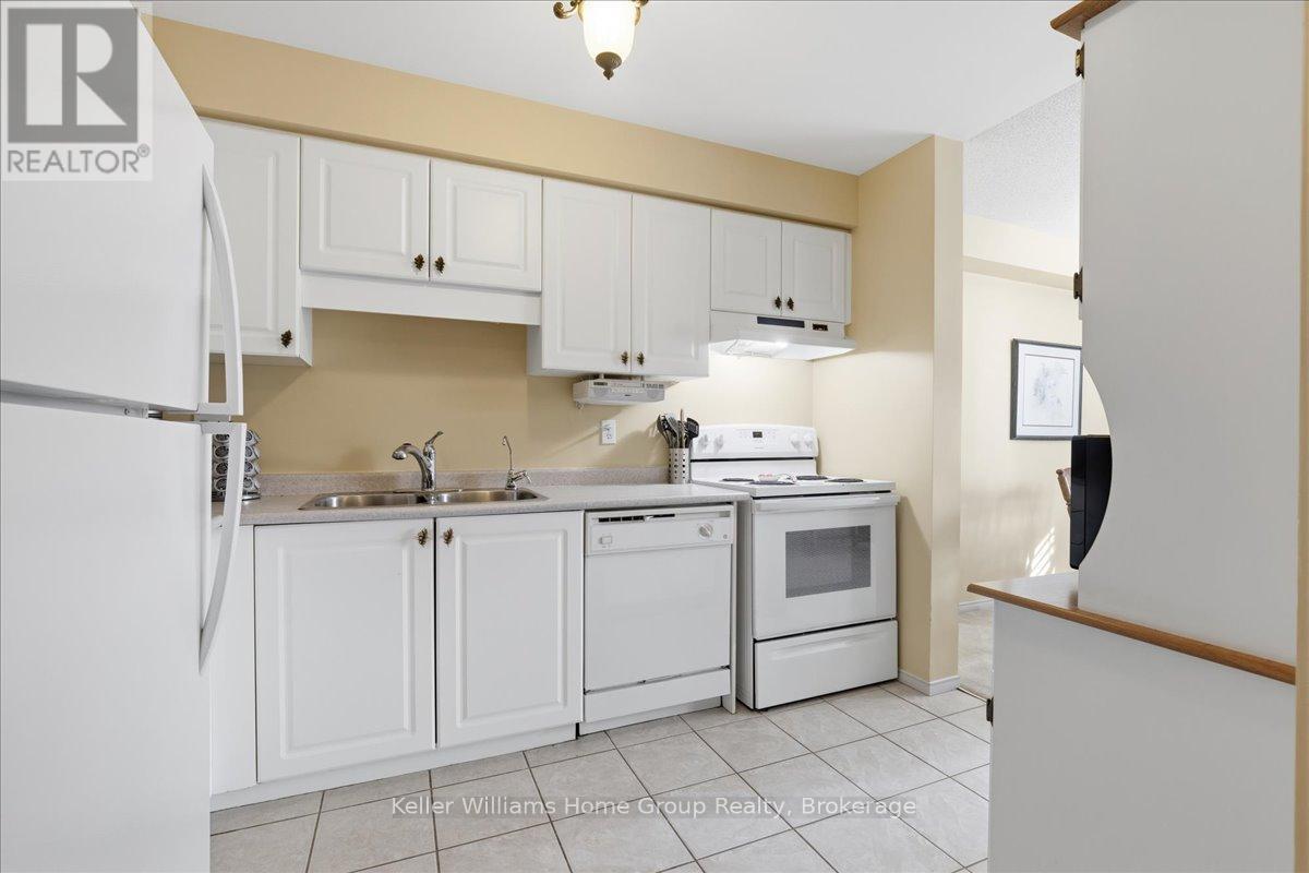 38 Roehampton Crescent, Guelph, Ontario  N1L 1M8 - Photo 5 - X12964970