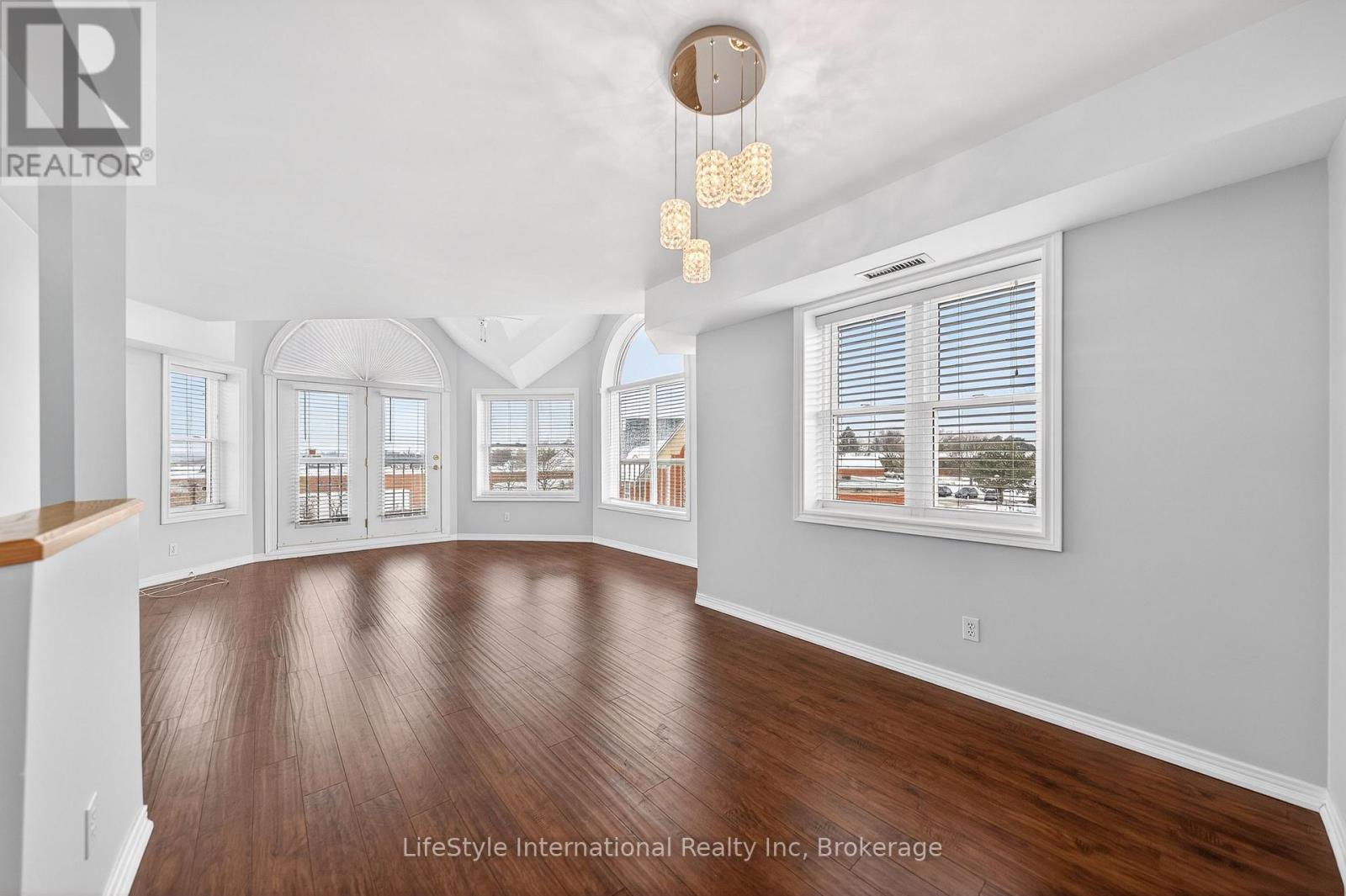 306 - 208 SILVERCREEK PARKWAY N, Guelph, Ontario