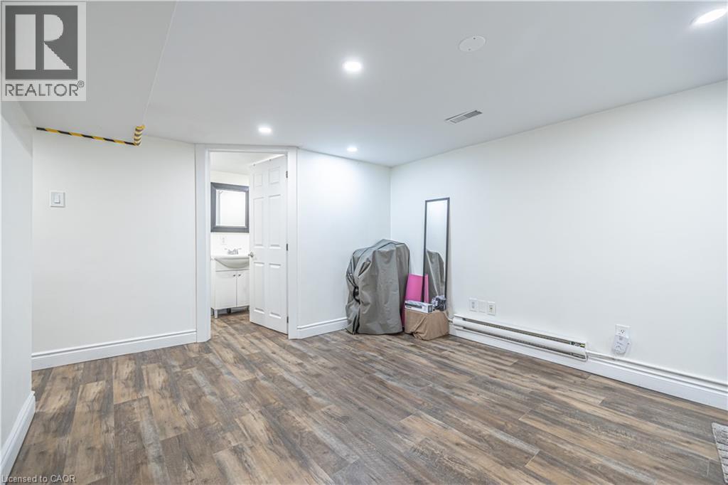 318 Frederick Street, Kitchener, Ontario  N2H 2N7 - Photo 11 - 40816955