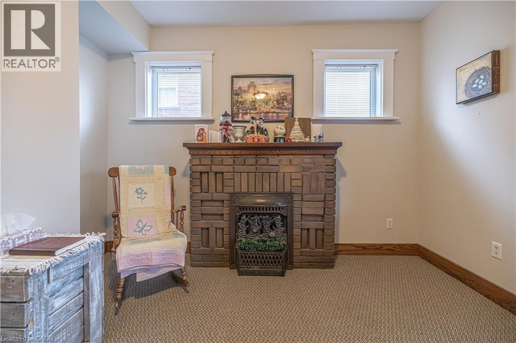 318 Frederick Street, Kitchener, Ontario  N2H 2N7 - Photo 2 - 40816955