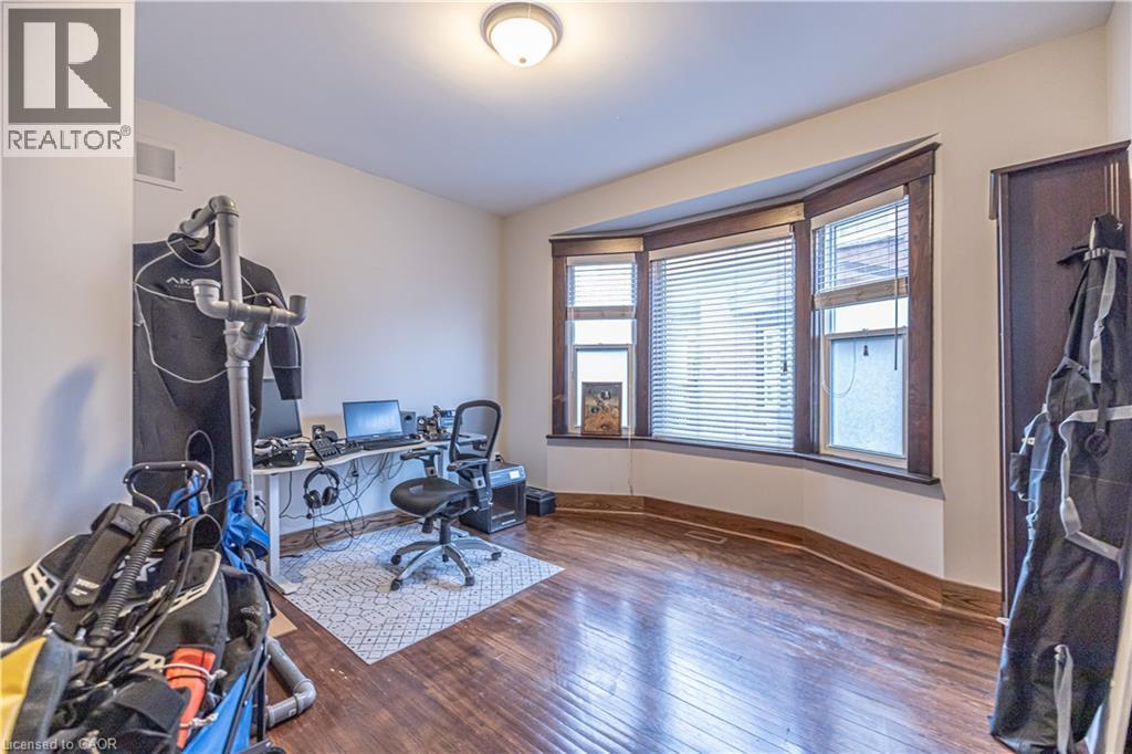 318 Frederick Street, Kitchener, Ontario  N2H 2N7 - Photo 4 - 40816955