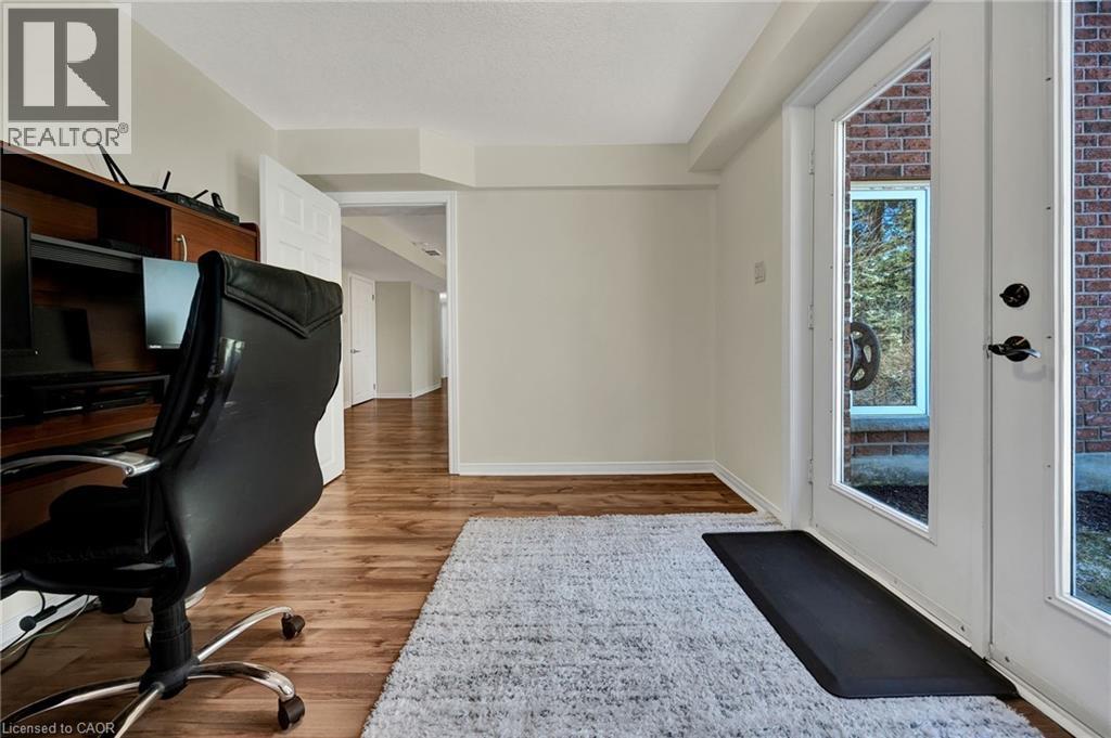 232 The Lions Gate, Waterloo, Ontario  N2L 6M5 - Photo 39 - 40814994