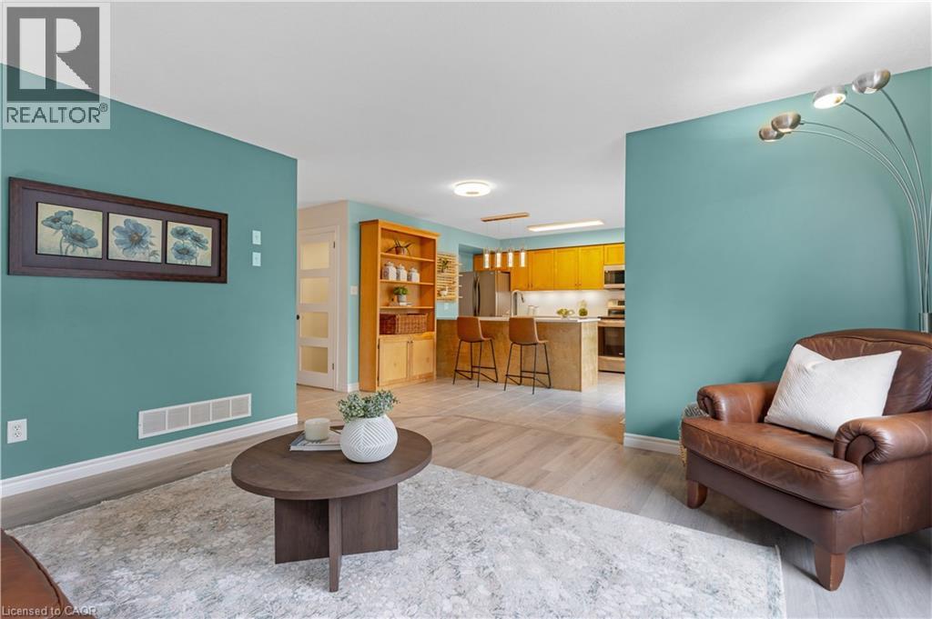 739 Butternut Avenue, Waterloo, Ontario  N2V 2M3 - Photo 6 - 40817917