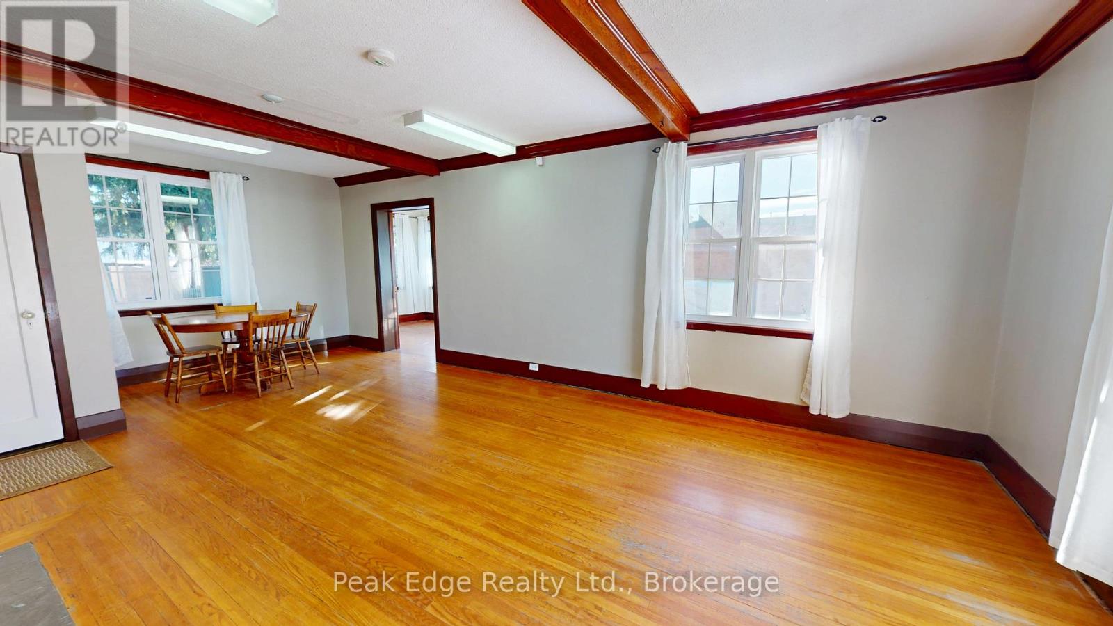 477 12th Avenue, Hanover, Ontario  N4N 2V1 - Photo 3 - X12966308