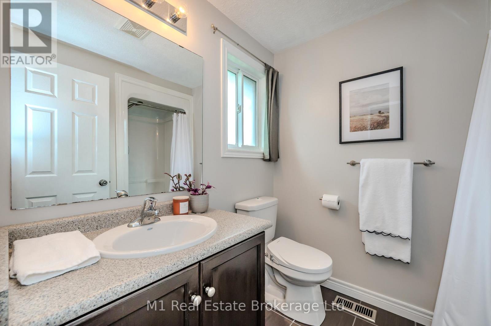 17 - 361 Arkell Road, Guelph, Ontario  N1L 1E5 - Photo 22 - X12966424