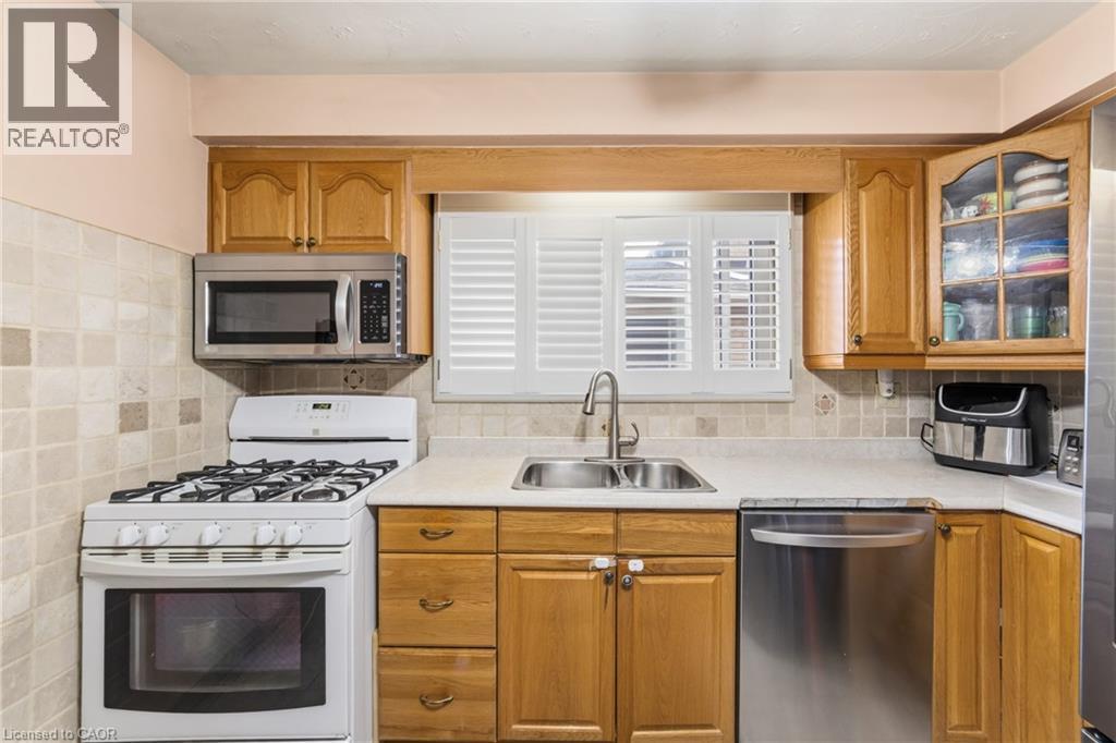 122 Greencedar Drive, Hamilton, Ontario  L9C 6W6 - Photo 8 - 40817998