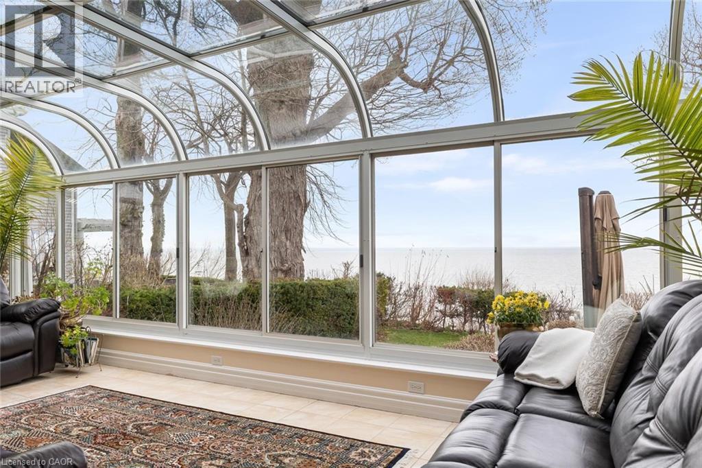 1 Twelfth Street, Grimsby, Ontario  L3M 2V6 - Photo 11 - 40816489