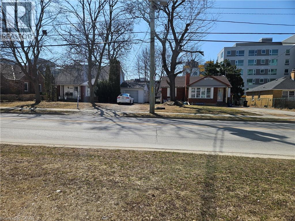 289 Albert Street, Waterloo, Ontario  N2L 3T9 - Photo 3 - 40814057