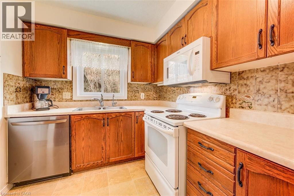 53 Greenock Drive, Kitchener, Ontario  N2E 2J9 - Photo 15 - 40816248